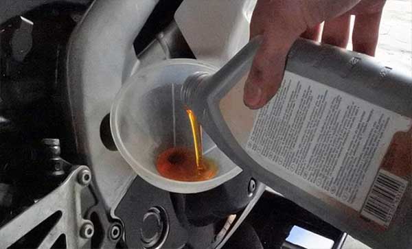 Ganti Rutin Jenis Oli Motor Matic